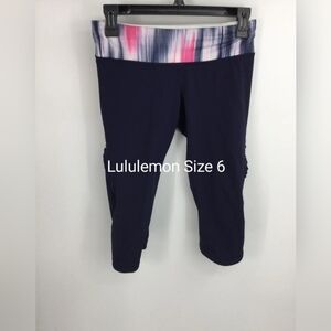 Lululemon Athletica Navy Print Waistband Ruffle Cropped Leggings 6